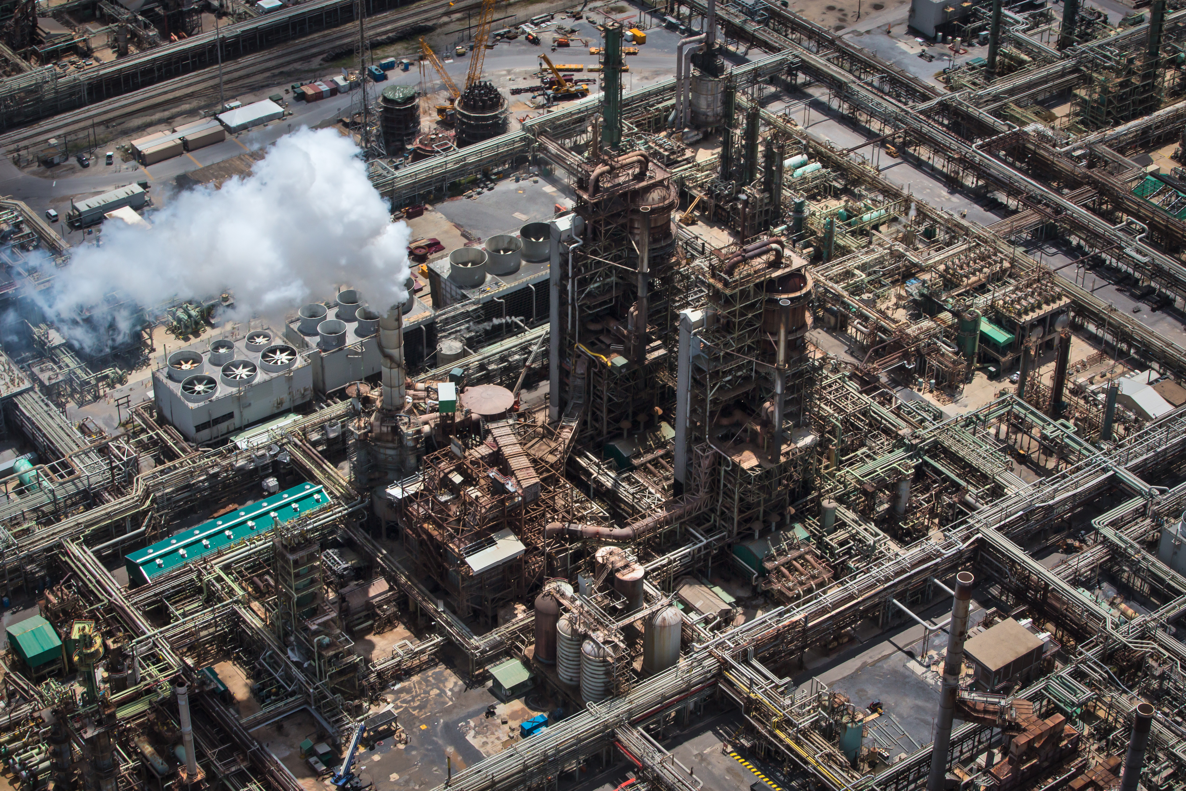 Exxon's Baton Rouge Refinery in Louisiana's 'Cancer Alley' 3 - Photographer Julie Dermansky