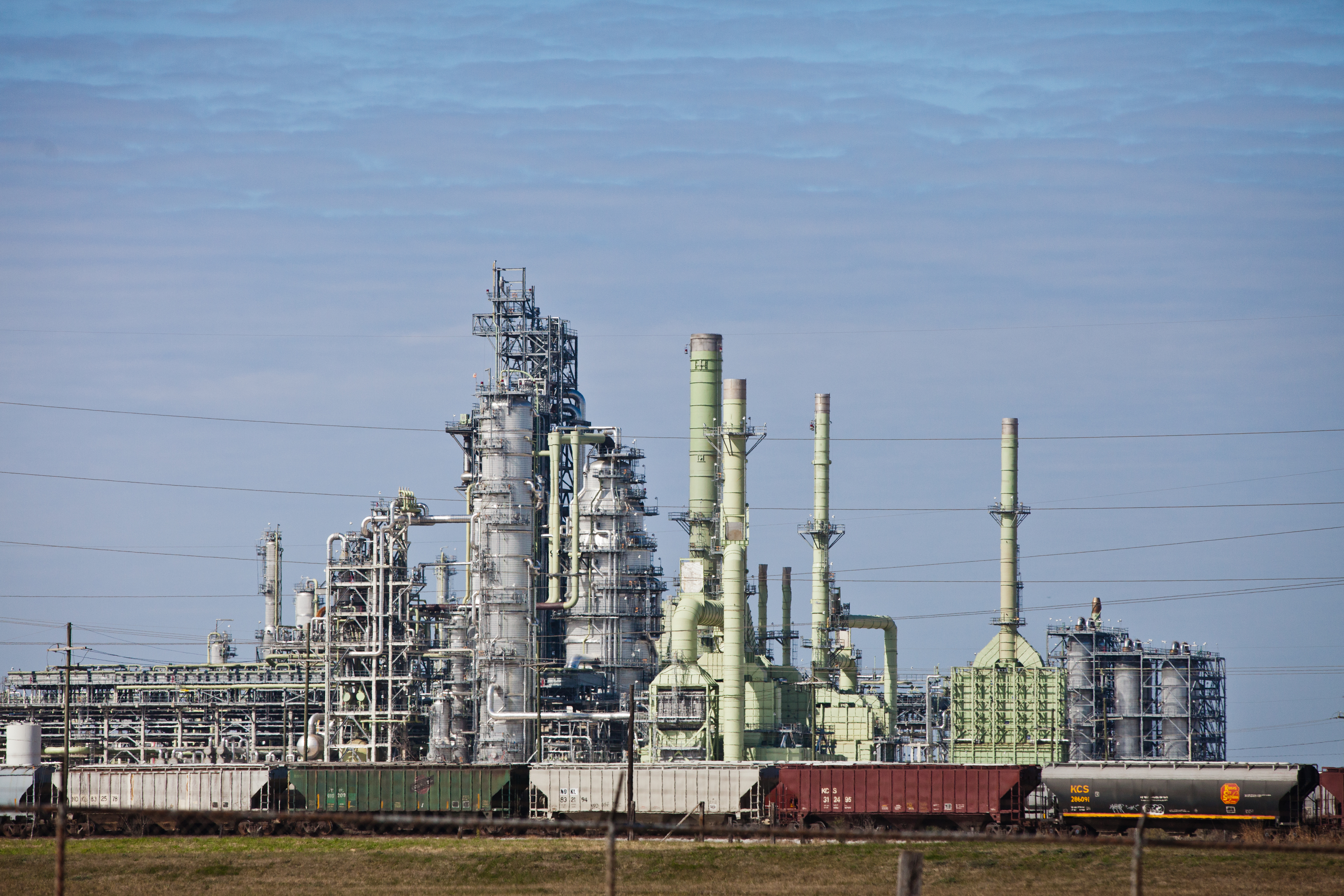 Marathon Refinery in Reserve, Louisiana, in 'Cancer Alley' - Photographer Julie Dermansky