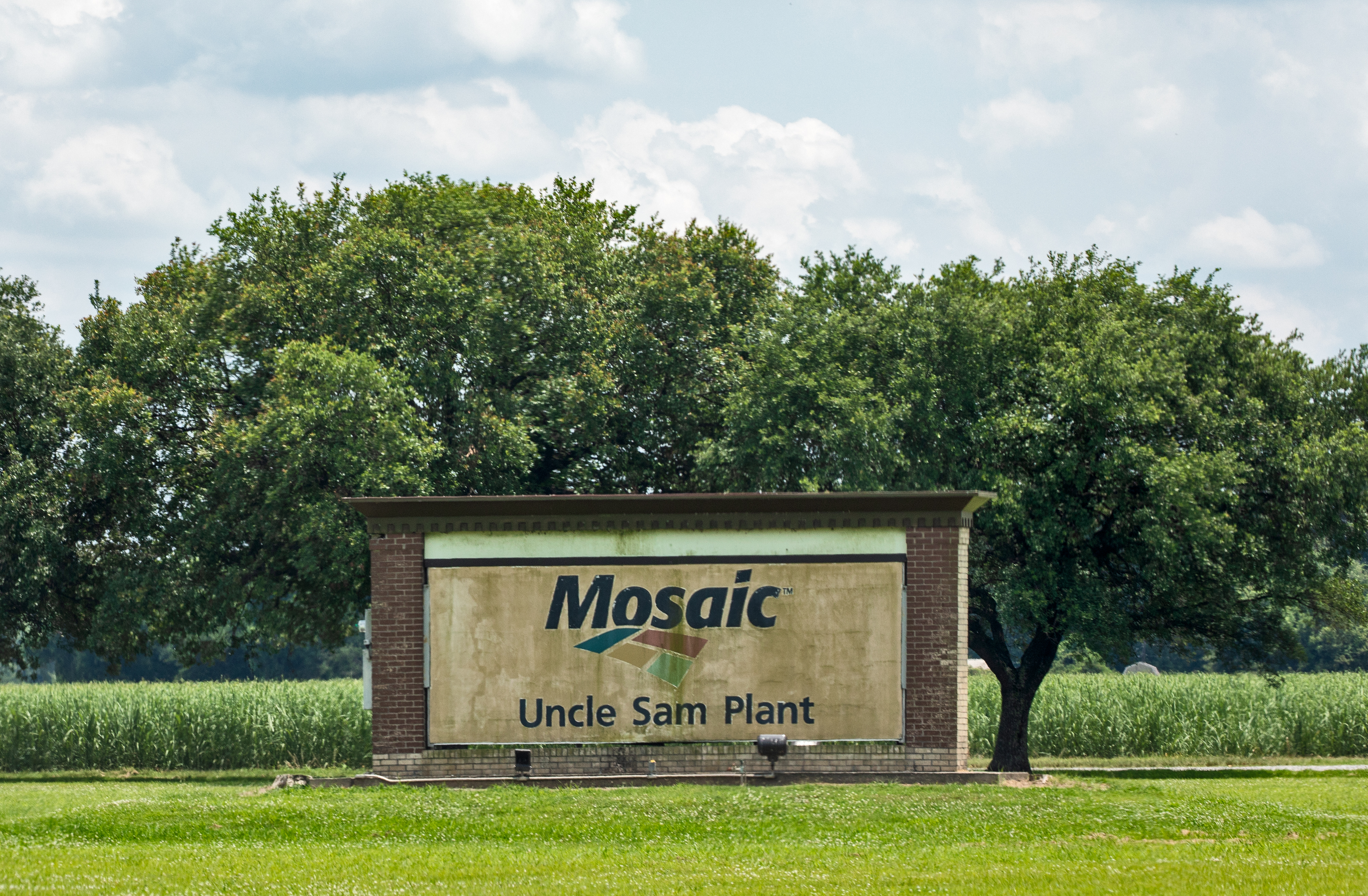 Mosaic's Louisiana 'Uncle Sam' Plant in 'Cancer Alley' - Photgrapher Julie Dermansky