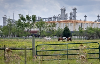Shintech Chemical Plant in Plaquemine, Louisiana, in 'Cancer Alley' - Photographer Julie Dermansky 3