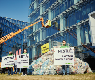 350kg of Nestlé plastic waste PHOTO Greenpeace Poland