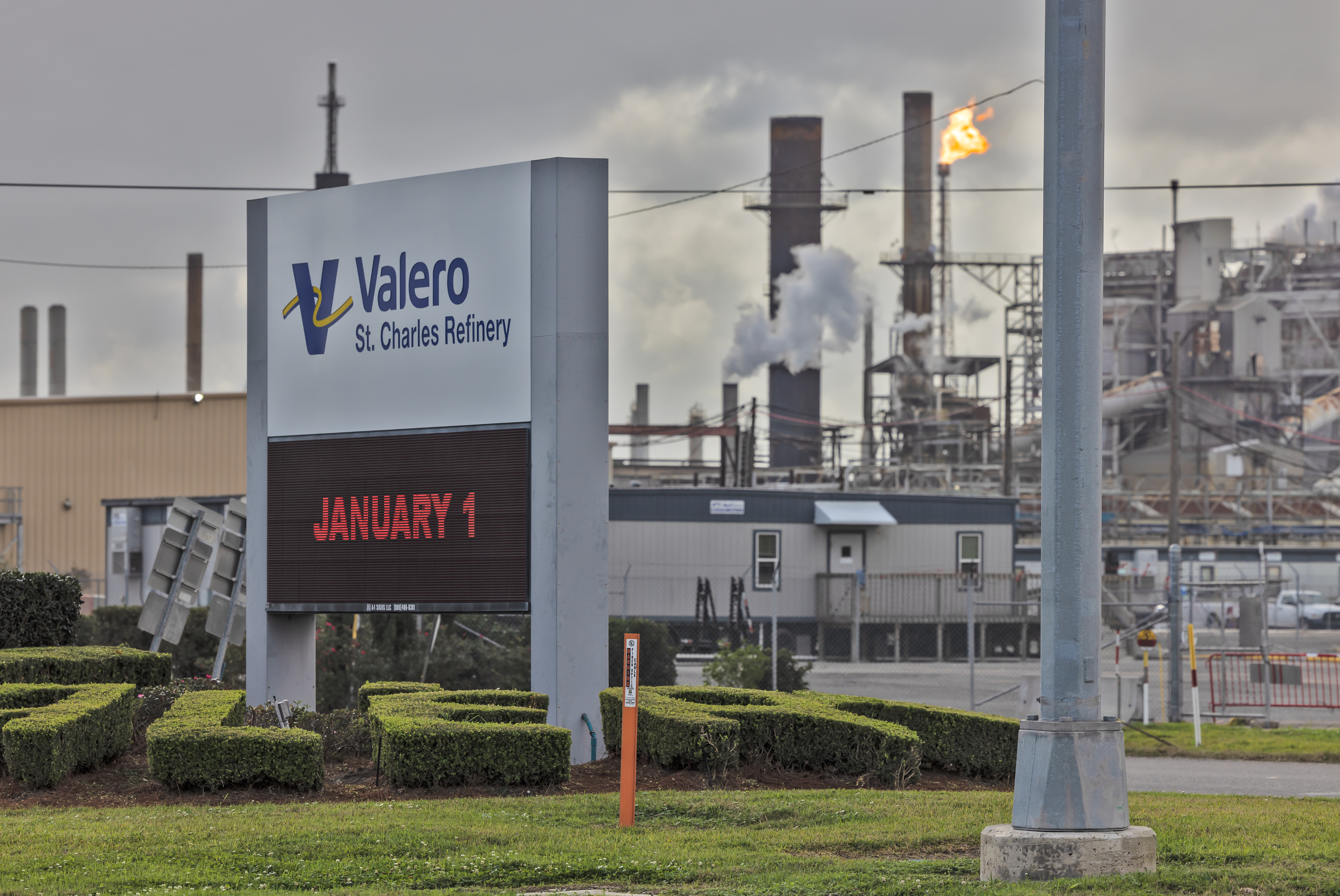 Valero Refinery in Destrehan, Louisiana, in 'Cancer Alley' - Photographer Julie Dermansky