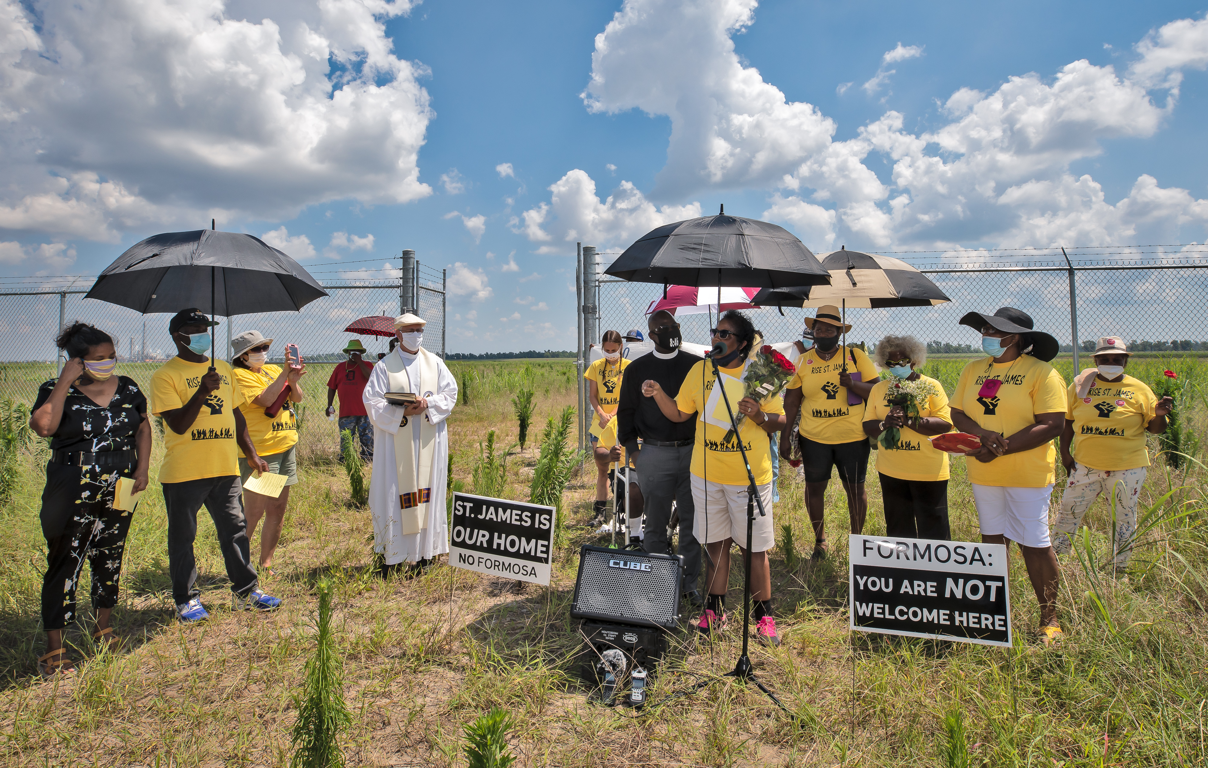 RISE St.James Campaigners protesting a proposed Formosa chemical plant in 'Cancer Alley' - Photographer Julie Dermansky