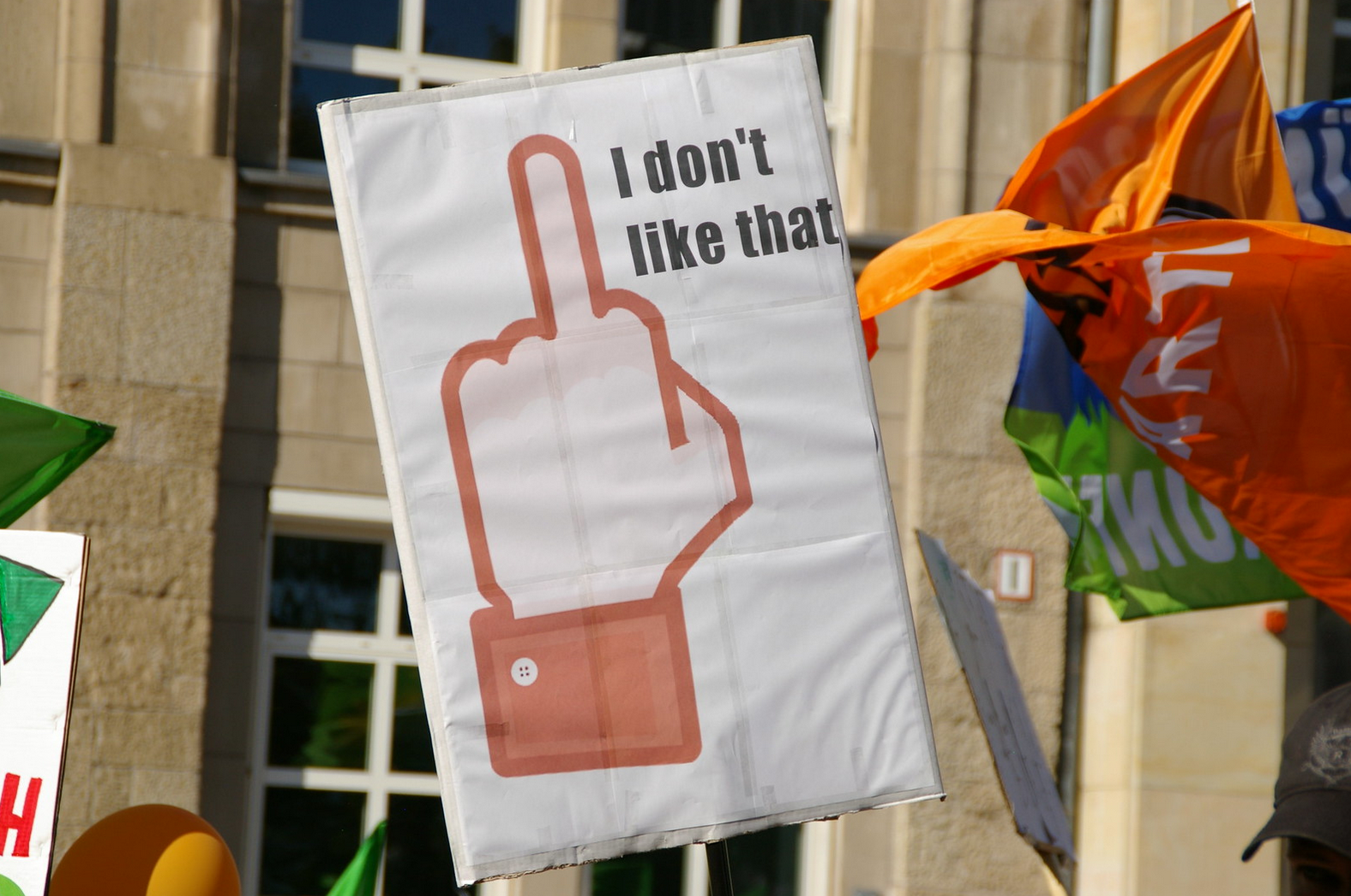 Against the current. Rise against фотосессия. Группа rise against 2004. Against like. Rise against discography.