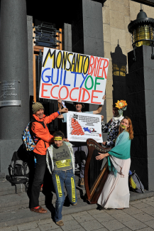 Bayer-Monsanto Tribunal protest
