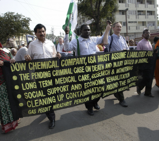 Dow Chemical protest banner in Bhopal