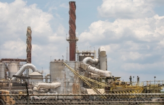 Mosaic Phosphorus Operations in Convent, Louisiana, in 'Cancer Alley' - Photographer Julie Dermansky 2