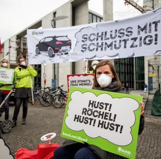 Protest in front of the Dieselgate investigation committee in Berlin PHOTO Jörg Farys/BUND