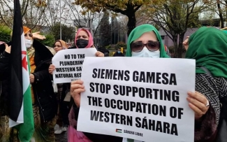 Saharawis demonstrated against Siemens Gamesa PHOTO Western Sahara Resource Watch & Western Sahara Is Not For Sale